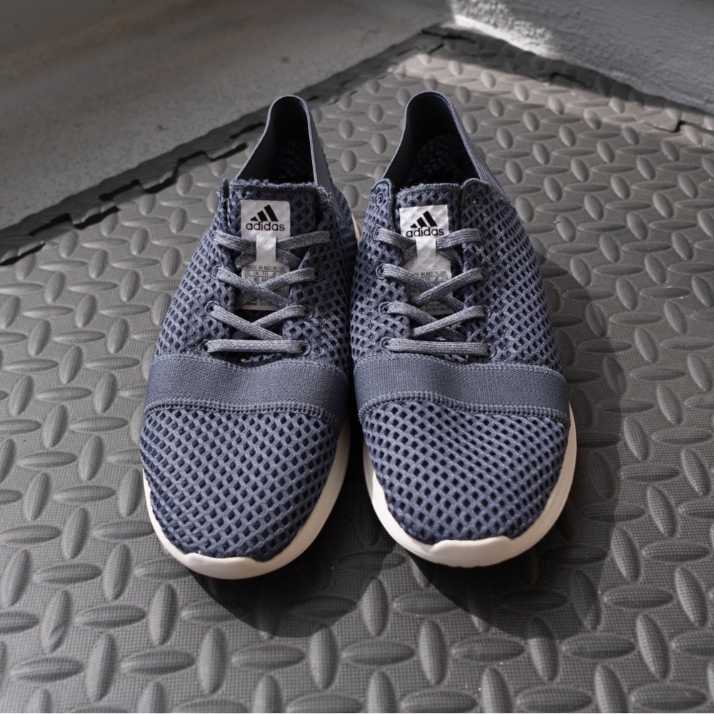 Adidas | 10.5 - Picture 2 of 2